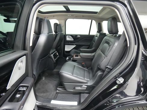 Used 2021 Lincoln Aviator Reserve w/ Equipment Group 210A AWD/4WD image 21