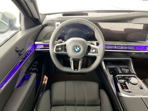 Used 2026 BMW 760i xDrive AWD/4WD image 23