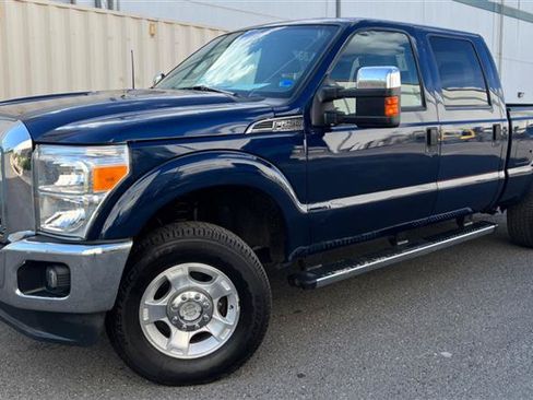Used 2011 Ford F250 XLT w/ XLT Appearance Pkg AWD/4WD image 3