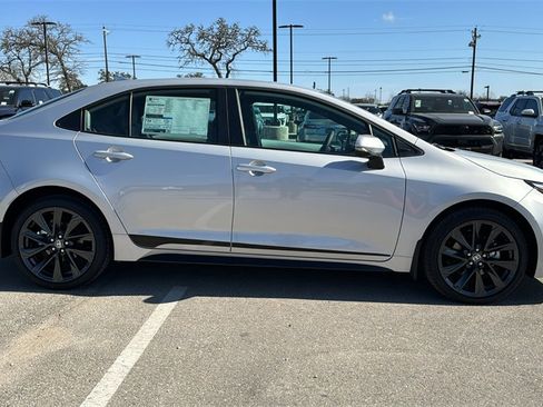 New 2026 Toyota Corolla SE image 10
