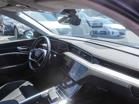 Used 2021 Audi e-tron Premium w/ Convenience Plus Package AWD/4WD image 21