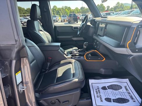 Used 2022 Ford Bronco Badlands AWD/4WD image 12