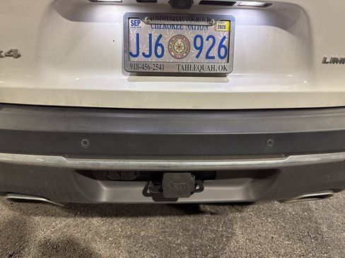 Used 2020 Jeep Cherokee Limited w/ Trailer Tow Group image 14