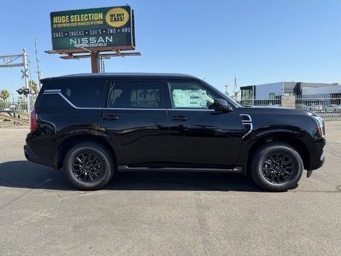 New 2025 Nissan Armada SV image 7