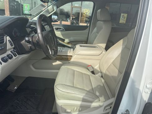 Used 2017 GMC Yukon XL Denali w/ Open Road Package image 11