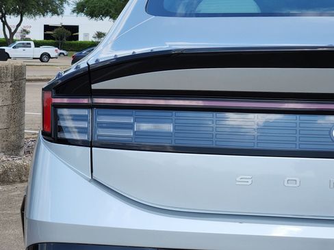 Used 2025 Hyundai Sonata SEL FWD image 14