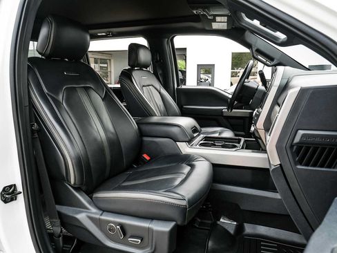 Used 2022 Ford F350 Platinum AWD/4WD image 27