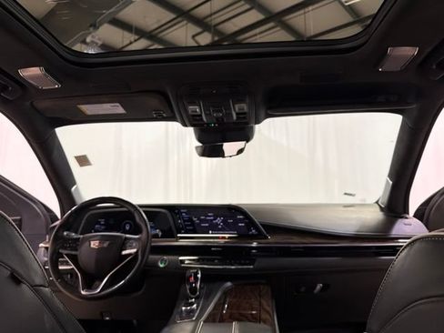 Used 2021 Cadillac Escalade Sport Platinum w/ Heavy-Duty Trailer Package AWD/4WD image 30