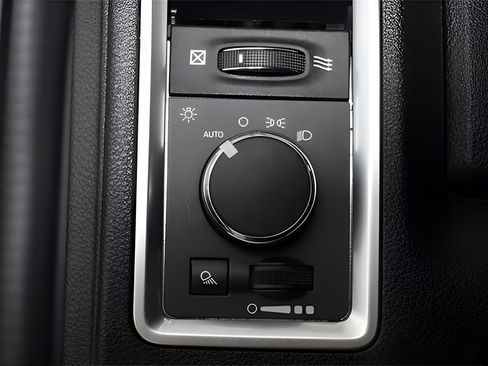 Used 2023 RAM 1500 Classic SLT w/ Trailer & Traction Group image 28