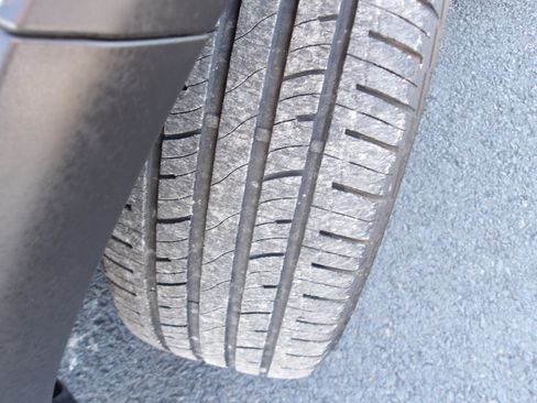 Used 2009 Suzuki SX4 AWD Hatchback image 22