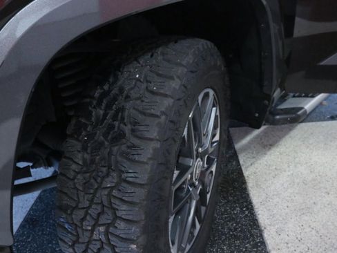 Used 2023 Toyota Tundra Limited w/ Power Package image 9