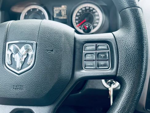 Used 2017 RAM 1500 Tradesman RWD image 25