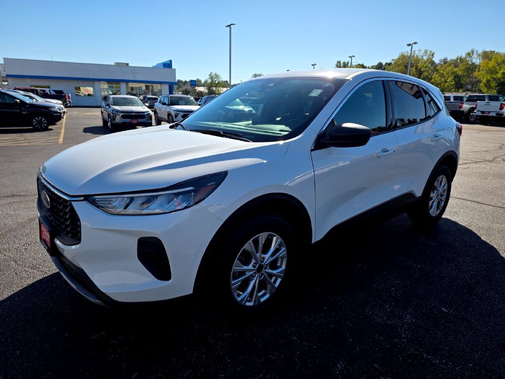 Used 2023 Ford Escape Active AWD/4WD image 4
