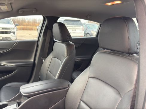 Used 2016 Chevrolet Malibu LT w/ Leather Package image 10