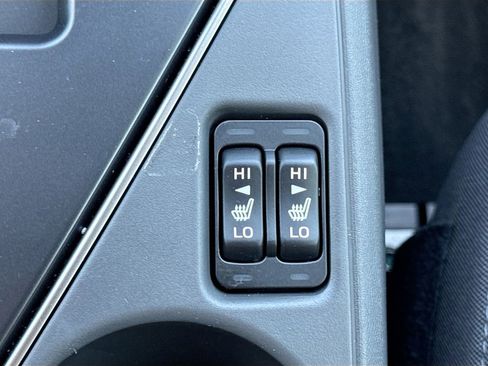 Certified 2025 Subaru Crosstrek 2.0i Premium image 28