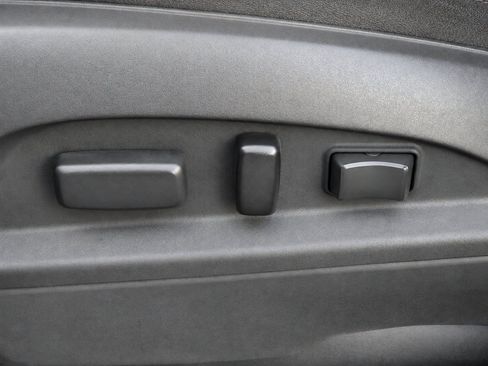 Used 2015 Chevrolet Equinox LT w/ Driver Convenience Package FWD image 15