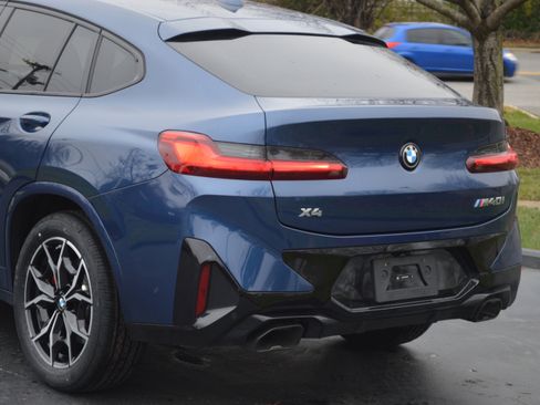 Certified 2025 BMW X4 M40i w/ Premium Package image 3