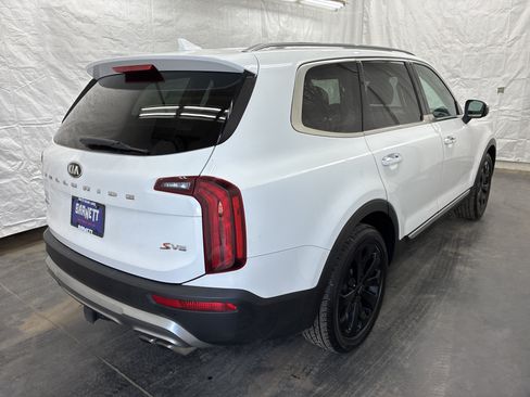 Used 2020 Kia Telluride S AWD/4WD image 3