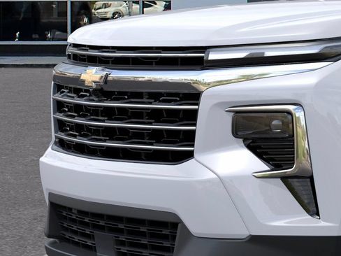 New 2026 Chevrolet Traverse LT w/ Driver Confidence Package FWD image 13