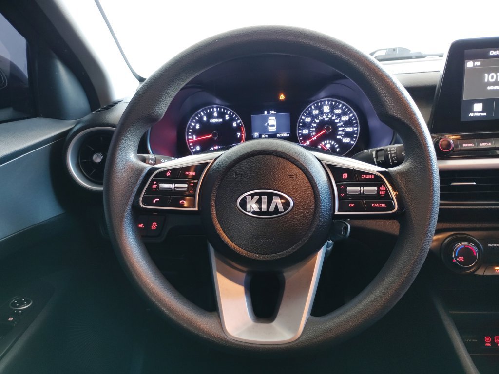Used 2020 Kia Forte LXS FWD image 23