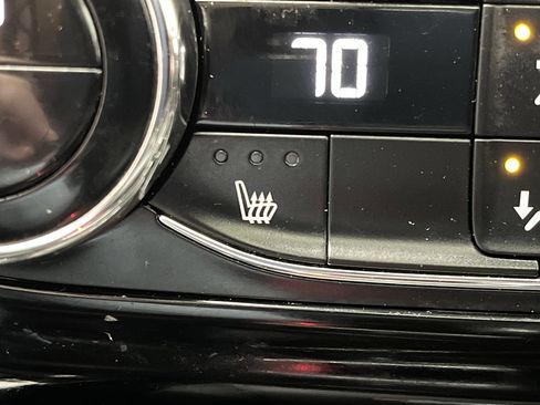 Certified 2024 Chevrolet Trax ACTIV w/ Sunroof Package image 23