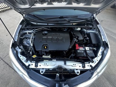 Used 2015 Toyota Corolla LE FWD image 17