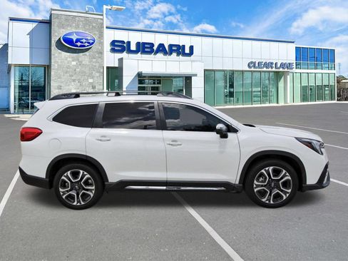 Used 2023 Subaru Ascent Limited w/ Technology Package AWD/4WD image 7