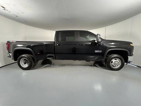 Used 2024 Chevrolet Silverado 3500 LT w/ Texas Edition AWD/4WD image 8