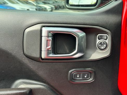 Used 2021 Jeep Gladiator Sport AWD/4WD image 13