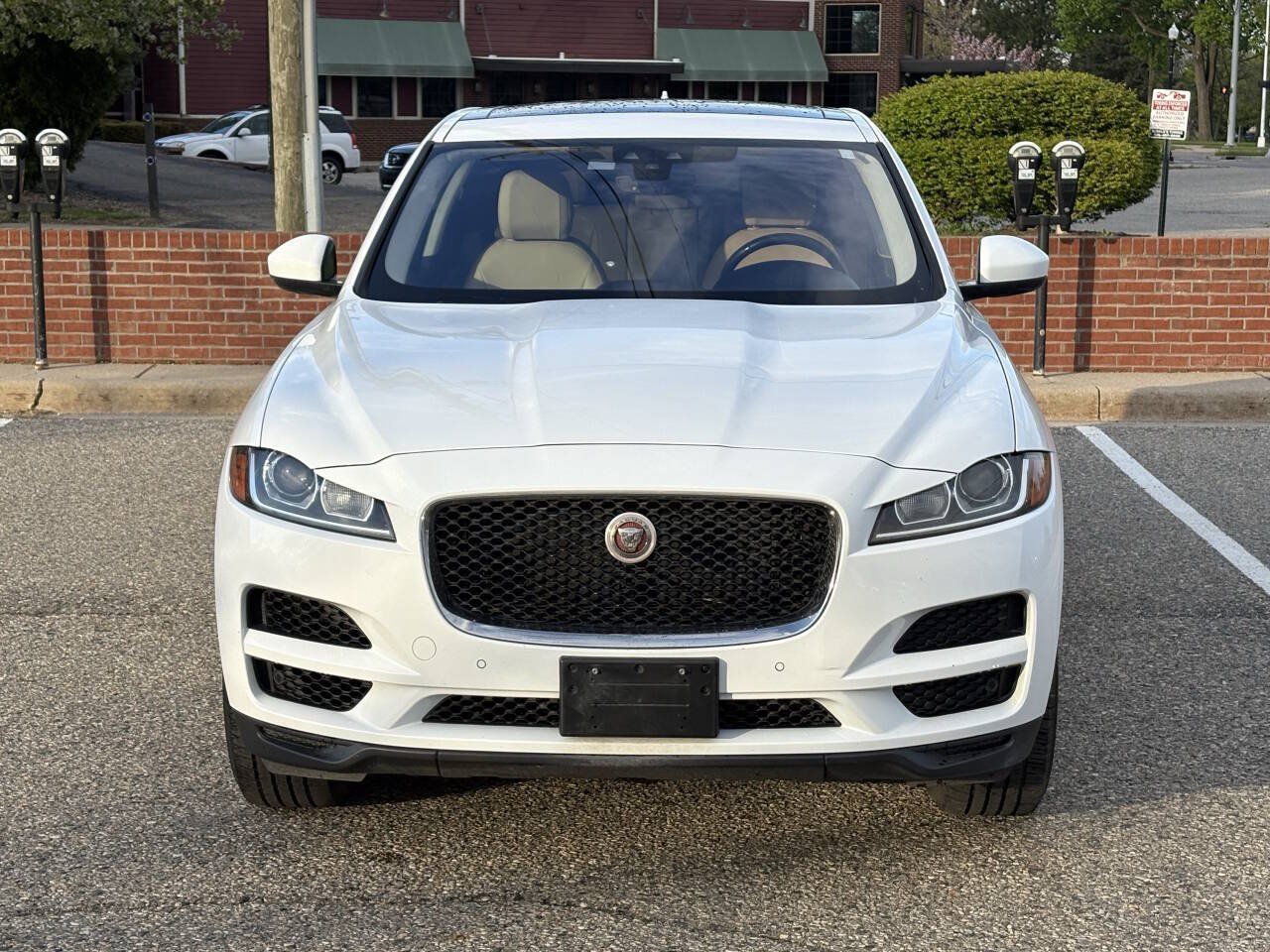 Used 2019 Jaguar F-PACE AWD/4WD image 6