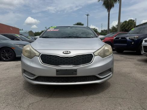 Used 2015 Kia Forte LX w/ Popular Package FWD image 2