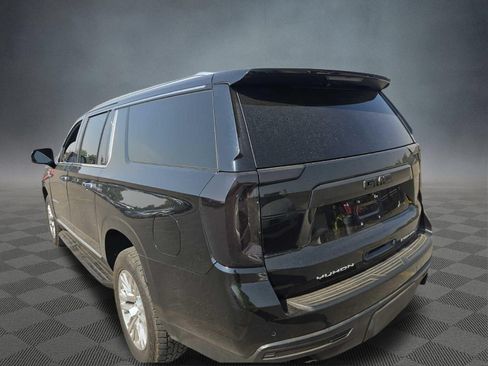 Used 2022 GMC Yukon XL Denali AWD/4WD image 4