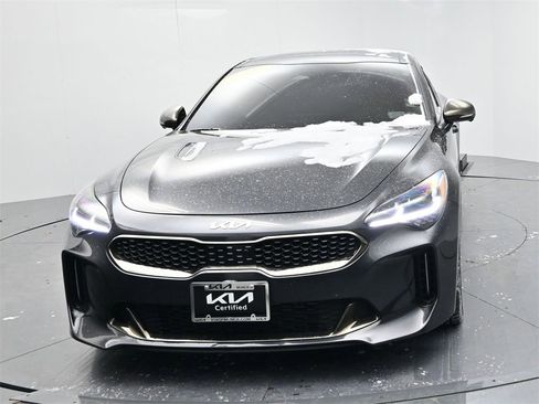 Certified 2022 Kia Stinger GT2 image 3