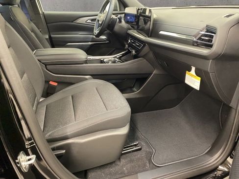 New 2026 Chevrolet Traverse LT w/ Driver Confidence Package image 19