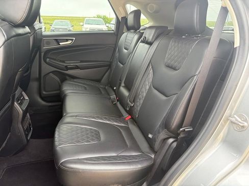 Used 2024 Ford Edge Titanium AWD/4WD image 10