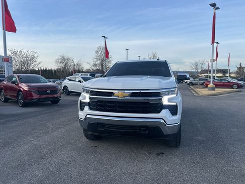 Used 2024 Chevrolet Silverado 1500 LT image 8