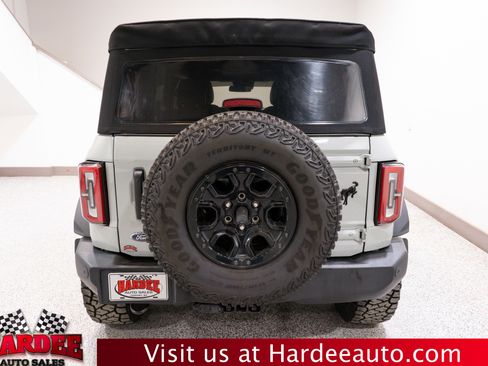 Used 2023 Ford Bronco Wildtrak image 4