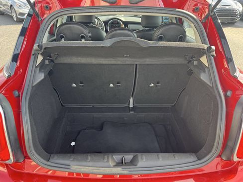 Used 2016 MINI Cooper 4-Door Hardtop image 19