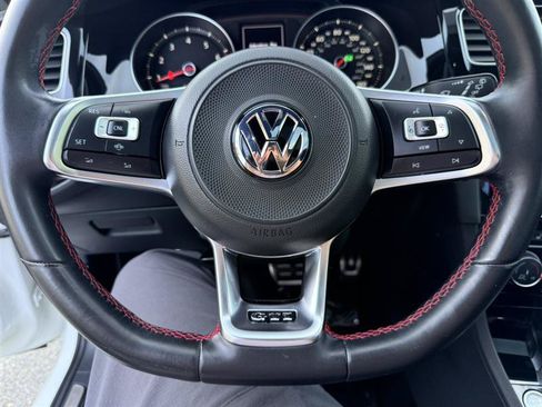 Used 2020 Volkswagen GTI SE FWD image 32