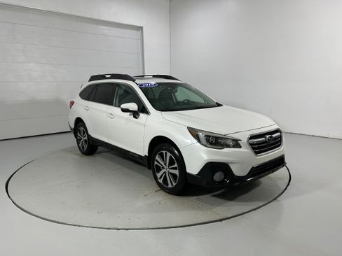 Used 2019 Subaru Outback 2.5i Limited image 2