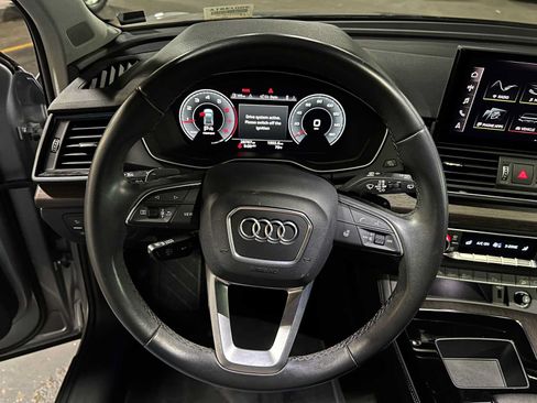 Used 2023 Audi Q5 2.0T Premium Plus w/ Premium Plus Package AWD/4WD image 30