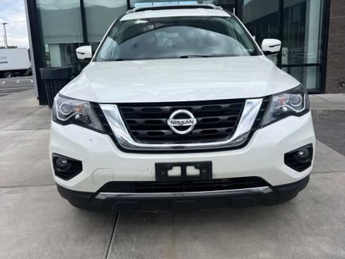 Used 2018 Nissan Pathfinder SV w/ SV All Weather Package AWD/4WD image 2