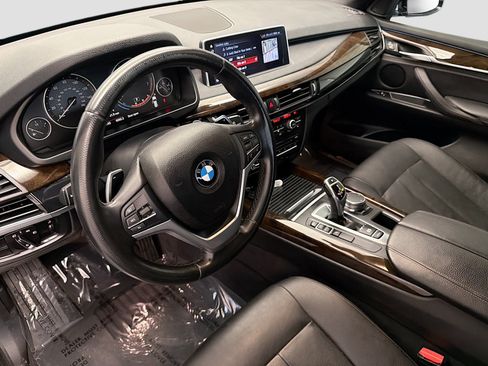 Used 2018 BMW X5 sDrive35i w/ M Sport Package RWD image 7