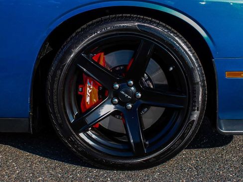 Used 2022 Dodge Challenger SRT Hellcat w/ Plus Package image 7