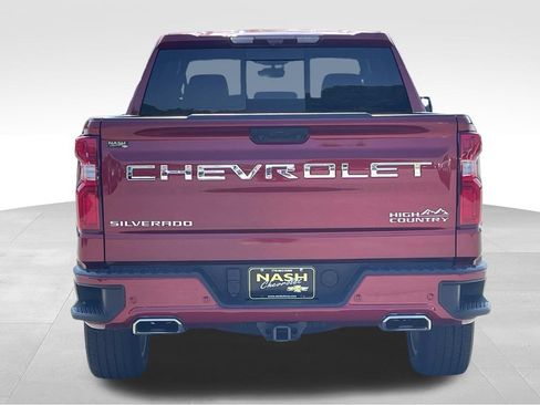 Used 2024 Chevrolet Silverado 1500 High Country w/ High Country Premium Package AWD/4WD image 4