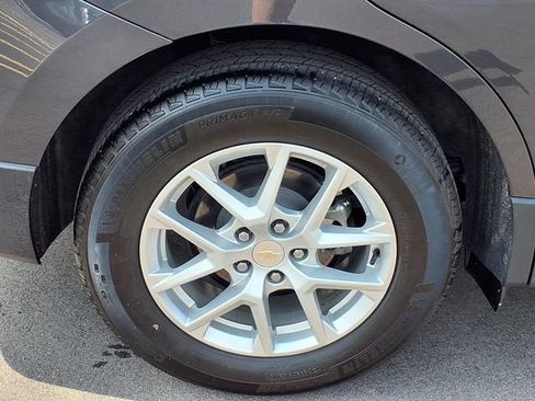 Used 2023 Chevrolet Equinox LT FWD image 29