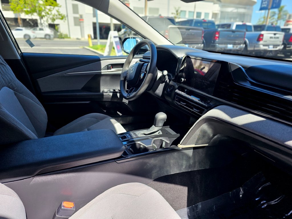 Used 2025 Toyota Camry LE FWD image 36