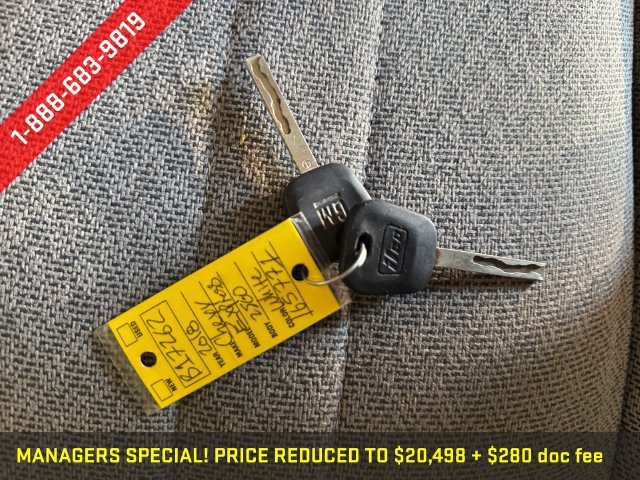 Used 2018 Chevrolet Express 2500 RWD image 27