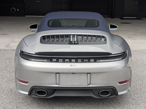 Certified 2025 Porsche 911 Carrera RWD image 11