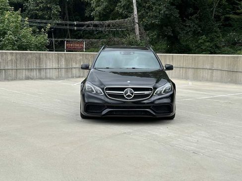 Used 2015 Mercedes-Benz E 63 AMG S-Model w/ Driver Assistance Package image 2